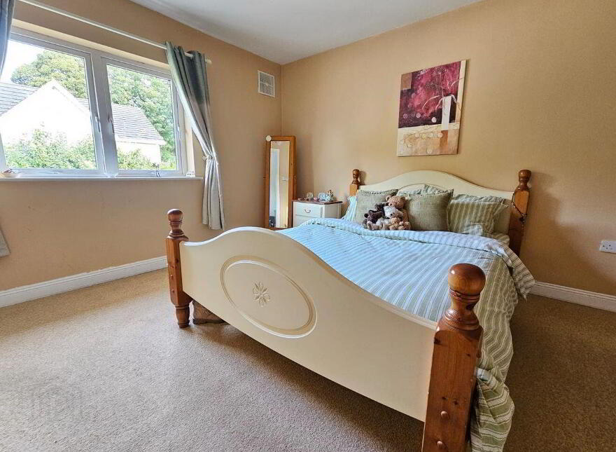 46 Westwood Grove, Clara, R35N977