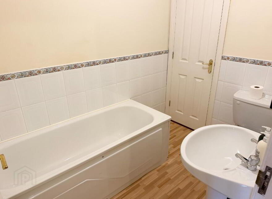 Glenhouse Mews, 10 Main Street, Eglinton, Derry, BT47 3AA