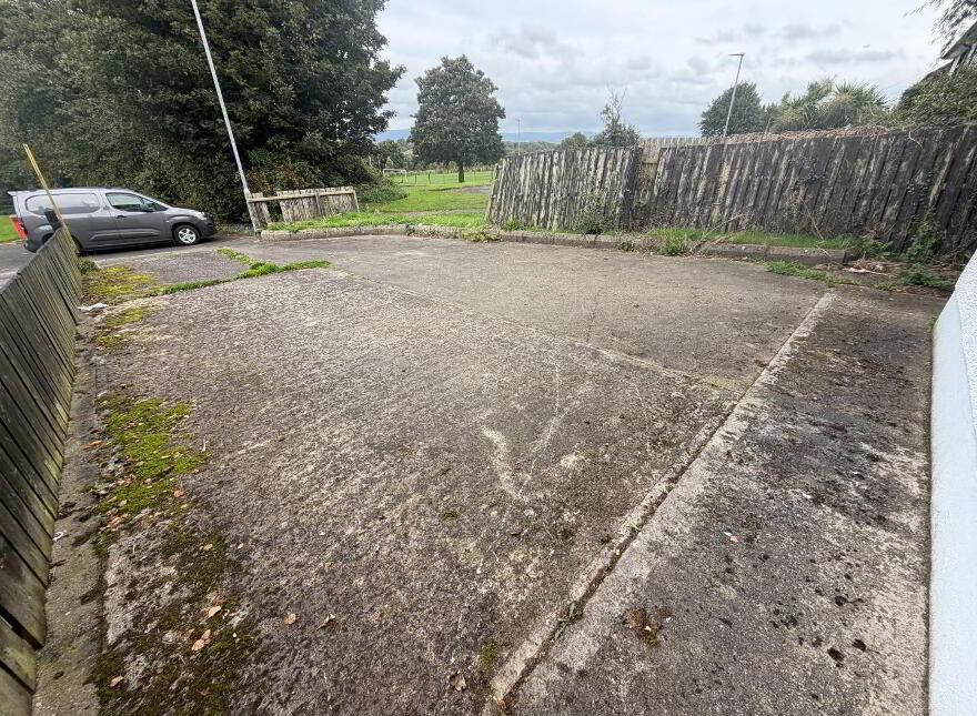 16 Otterbank Road, Strathfoyle, Derry, BT47 6YB