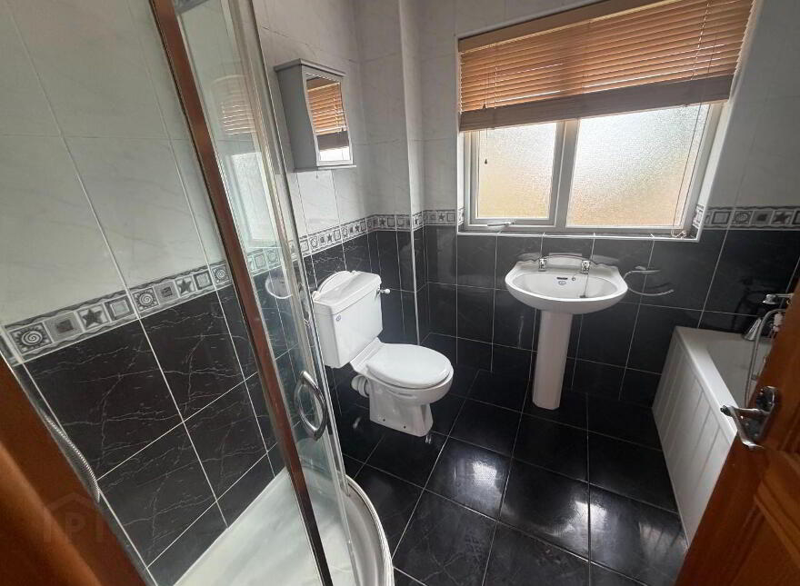 16 Otterbank Road, Strathfoyle, Derry, BT47 6YB