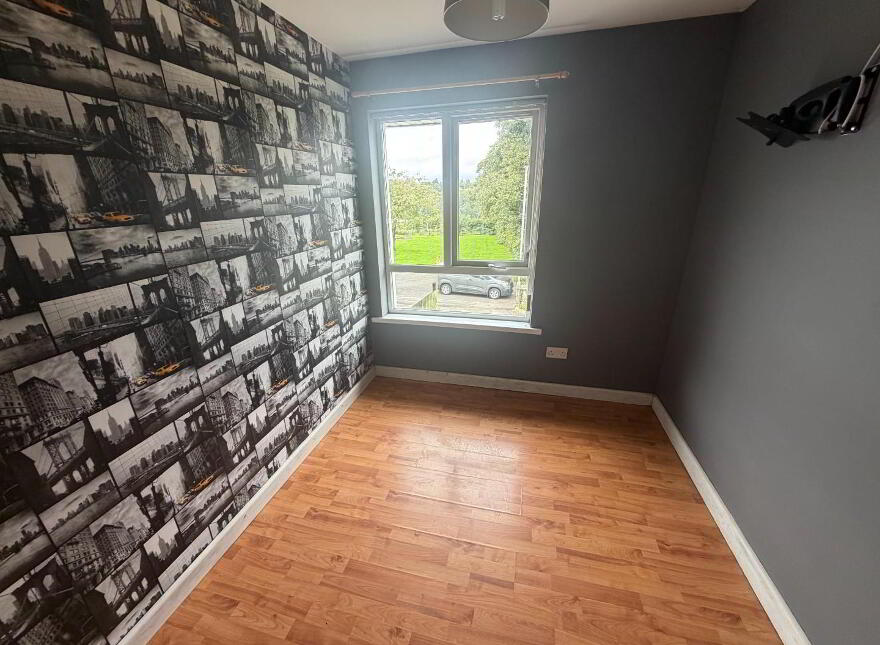 16 Otterbank Road, Strathfoyle, Derry, BT47 6YB