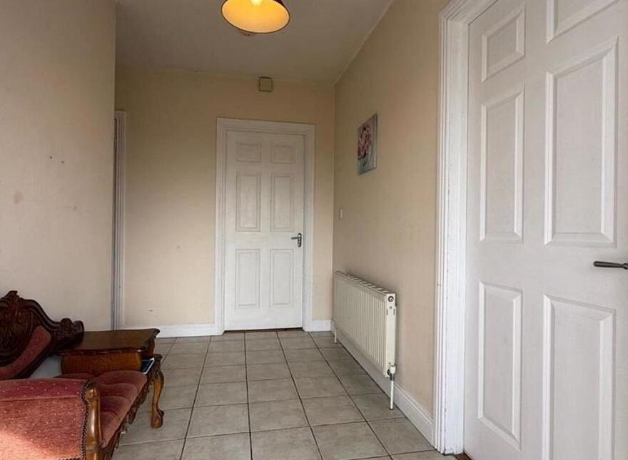 34 Hollywood Grove, Ballaghaderreen, F45WN26