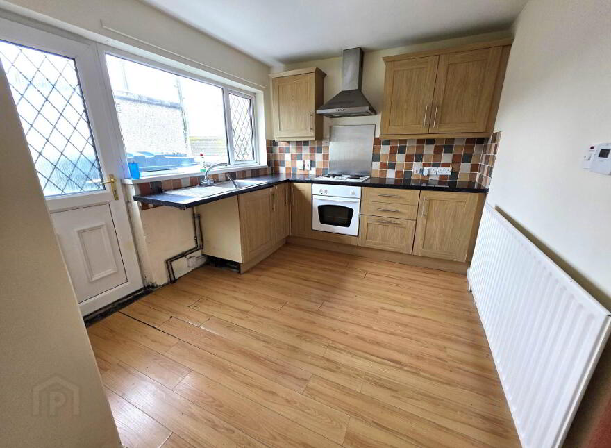 20 Hillview Park, Enniskillen, BT74 6EU