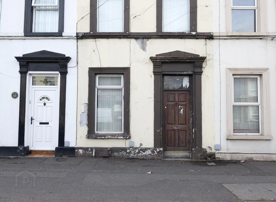 12 Lough Road, Lurgan, BT66 6JE photo
