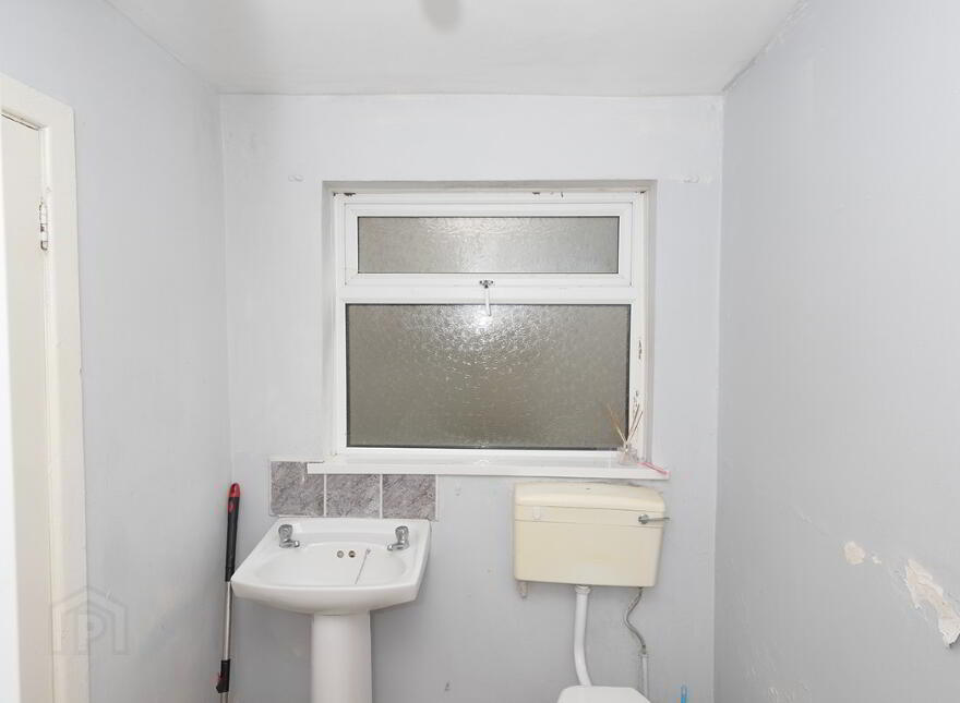 12 Lough Road, Lurgan, BT66 6JE