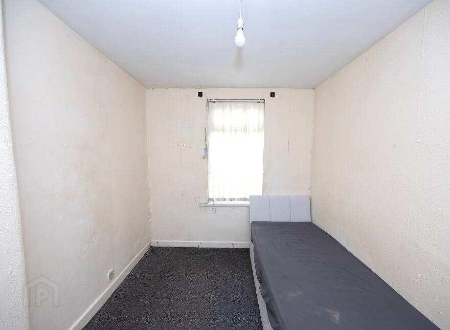 12 Lough Road, Lurgan, BT66 6JE
