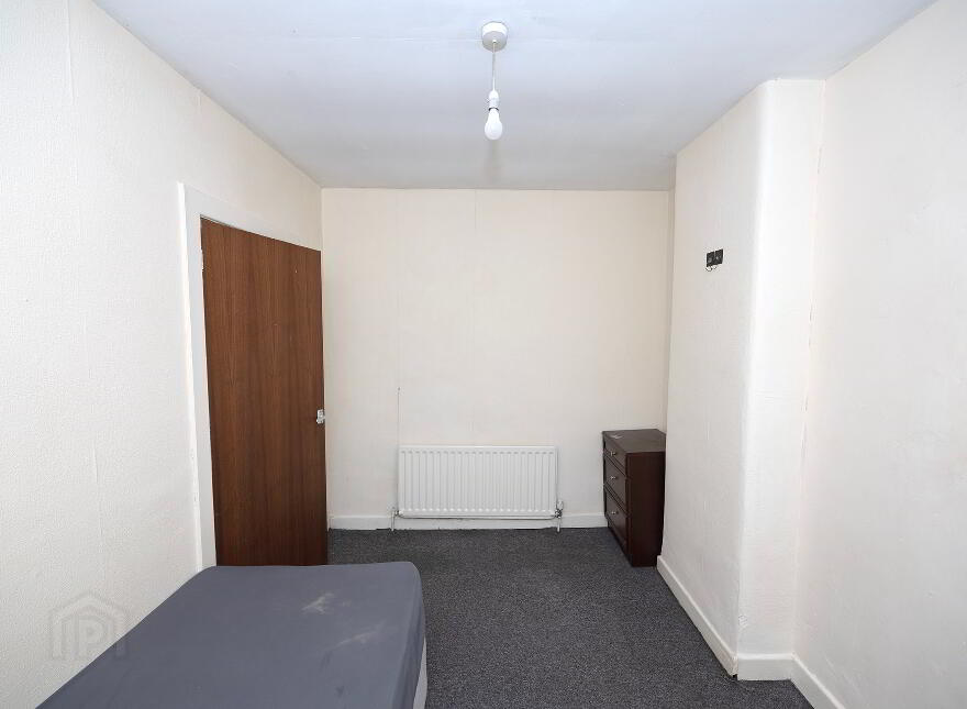 12 Lough Road, Lurgan, BT66 6JE