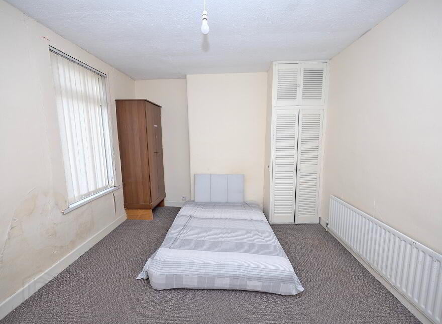 12 Lough Road, Lurgan, BT66 6JE