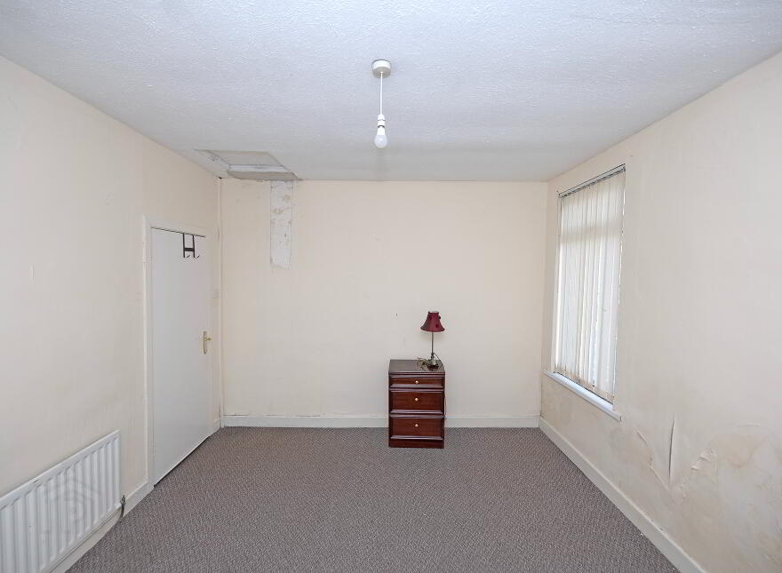 12 Lough Road, Lurgan, BT66 6JE