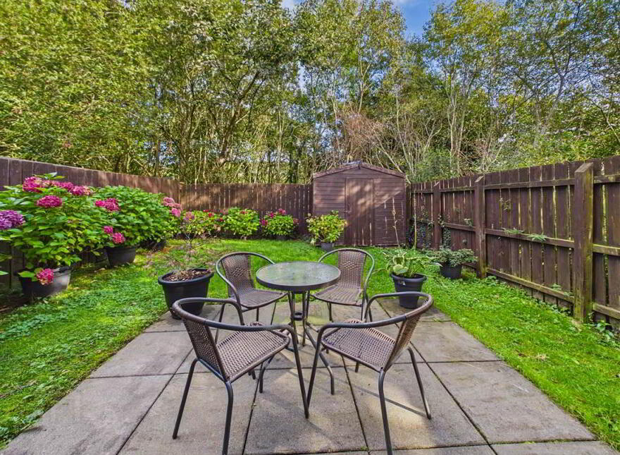 25 Mill Valley North, Belfast, BT14 8FW