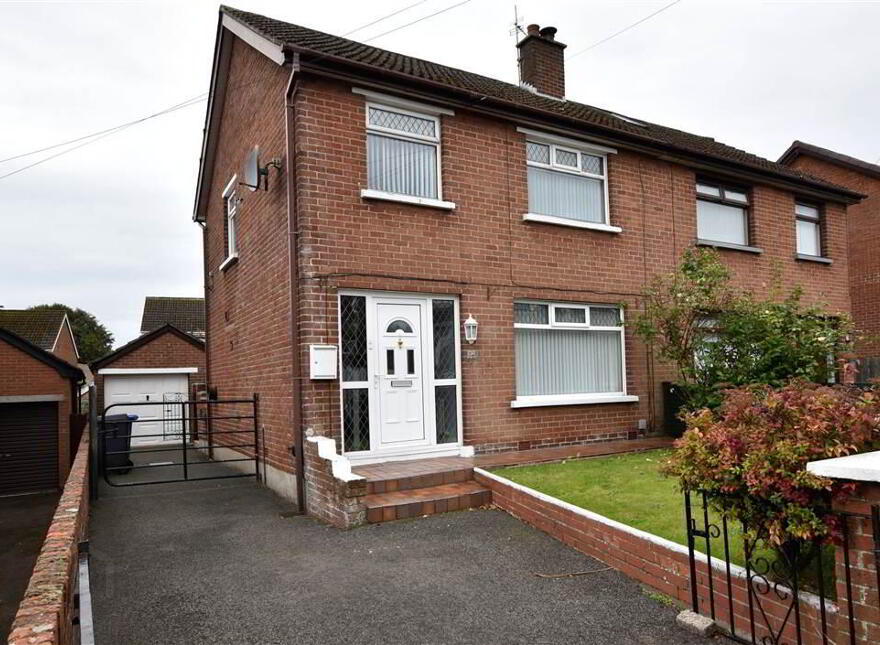 20 Dermott Avenue, Comber, BT23 5JE