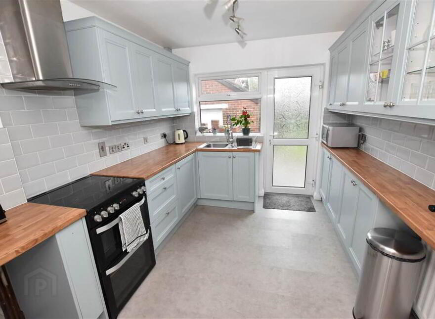 20 Dermott Avenue, Comber, BT23 5JE