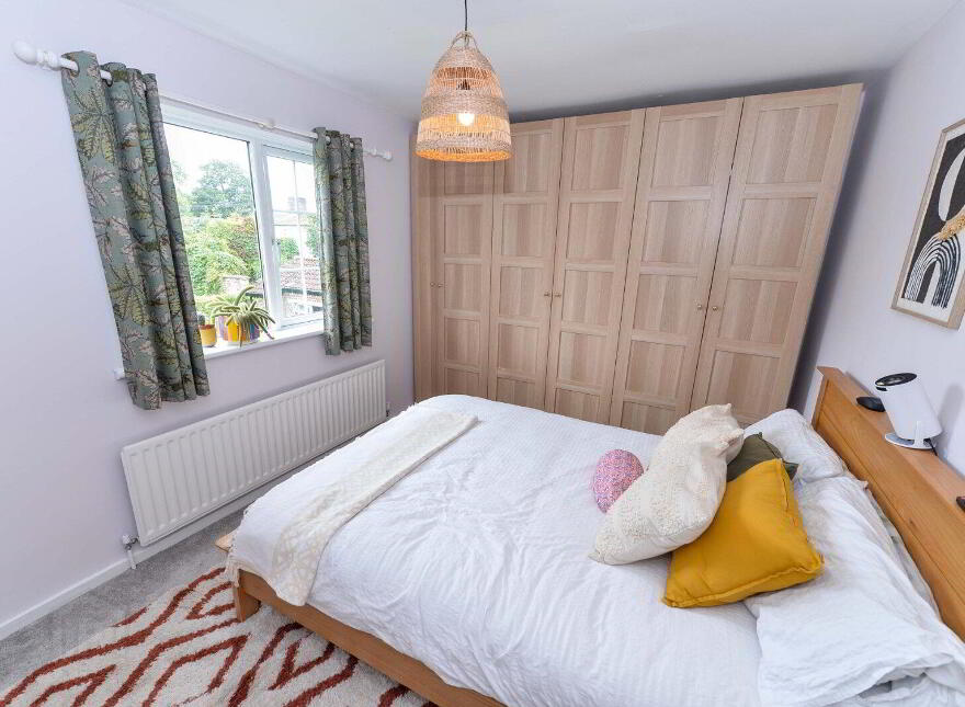 44 Thornhill Parade, Belfast, BT5 7AU