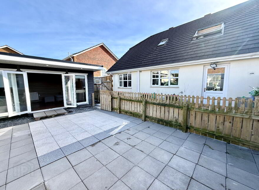 130 Sevenoaks, Waterside, Derry, BT47 6BD