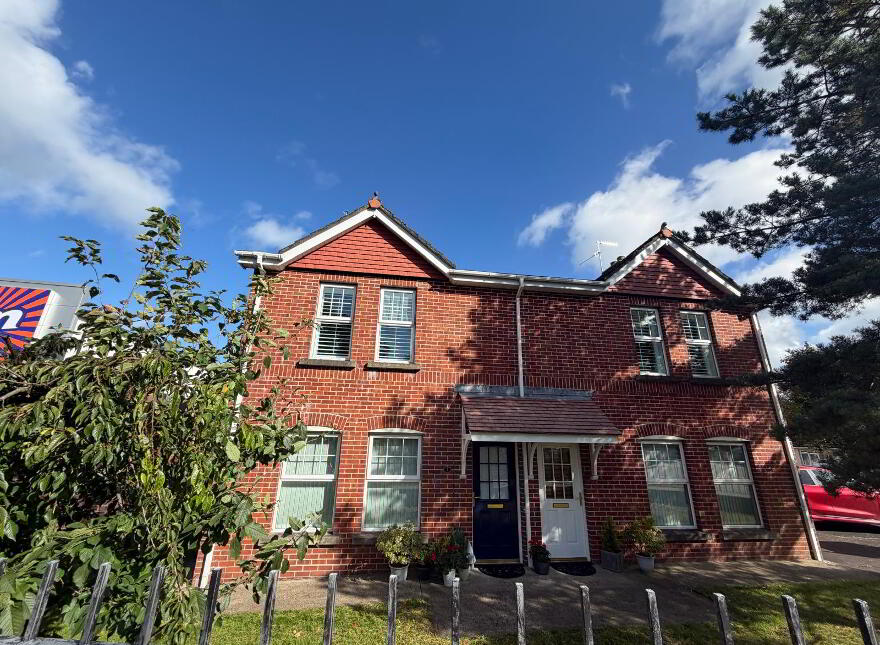 1 Abercorn Cottages, Strabane, BT82 8FB photo
