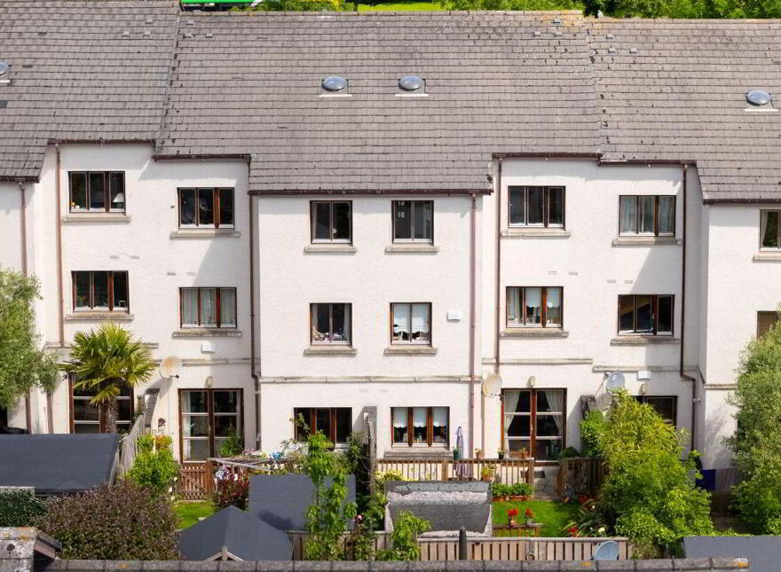 6 Belarmine Vale, Stepaside, Stepaside, D18YY77