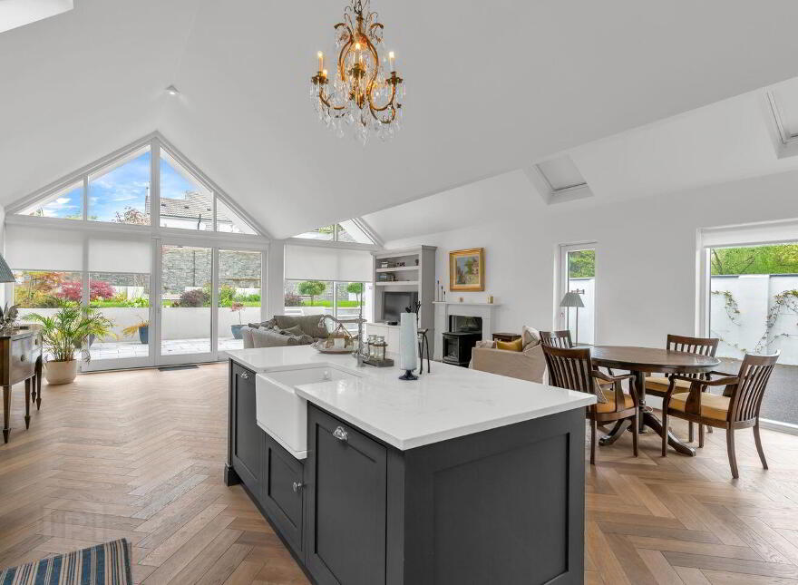 Mons Lodge, Leinster Walk, Kildare, R51TP93