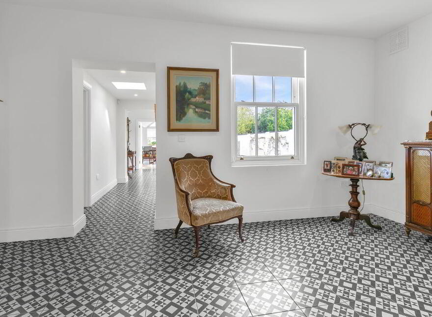 Mons Lodge, Leinster Walk, Kildare, R51TP93