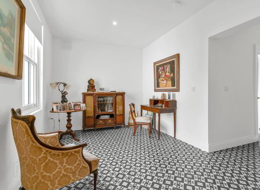 Mons Lodge, Leinster Walk, Kildare, R51TP93