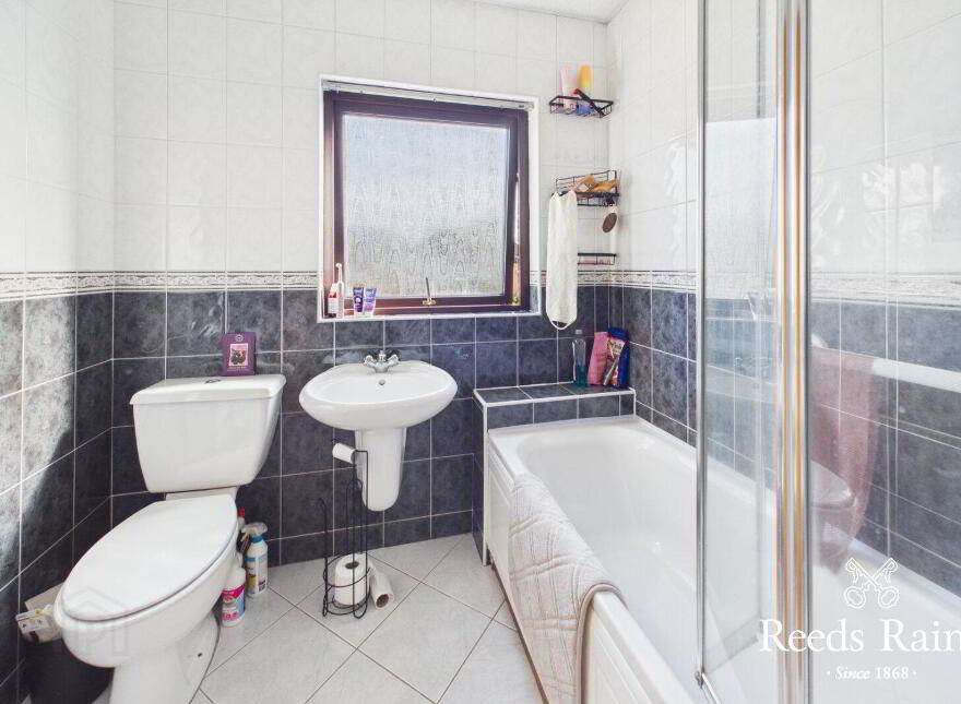 18 Edgewater, Lisburn, BT27 5PZ