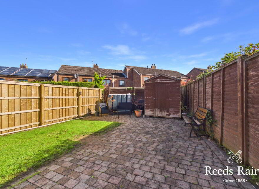18 Edgewater, Lisburn, BT27 5PZ