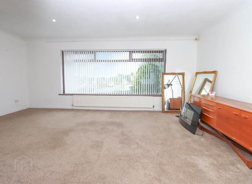 14 Moyra Crescent, Dundonald, Belfast, BT16 1UX