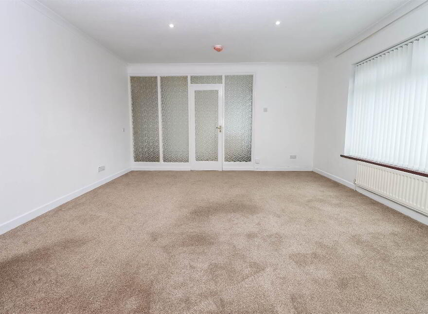 14 Moyra Crescent, Dundonald, Belfast, BT16 1UX