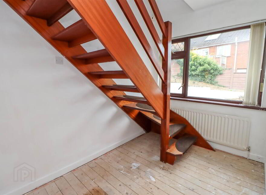 14 Moyra Crescent, Dundonald, Belfast, BT16 1UX