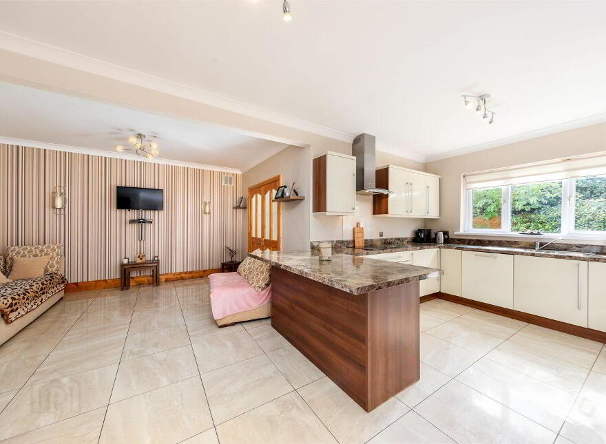 14 Weston Court, Lucan, K78P044