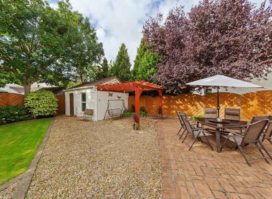 14 Weston Court, Lucan, K78P044