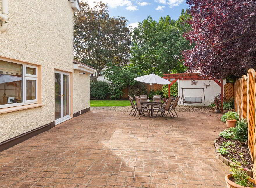14 Weston Court, Lucan, K78P044
