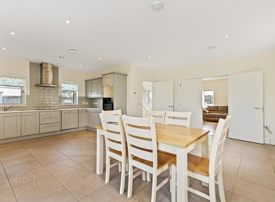 2 Ayresfield Row, Granges Road, Kilkenny, R95F58V