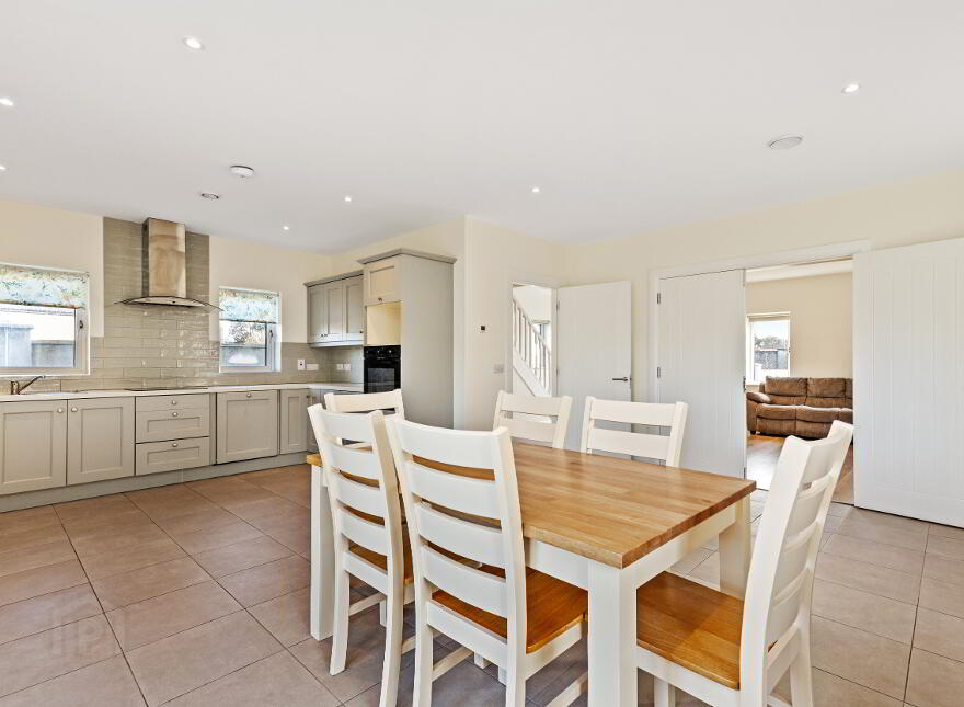 2 Ayresfield Row, Granges Road, Kilkenny, R95F58V