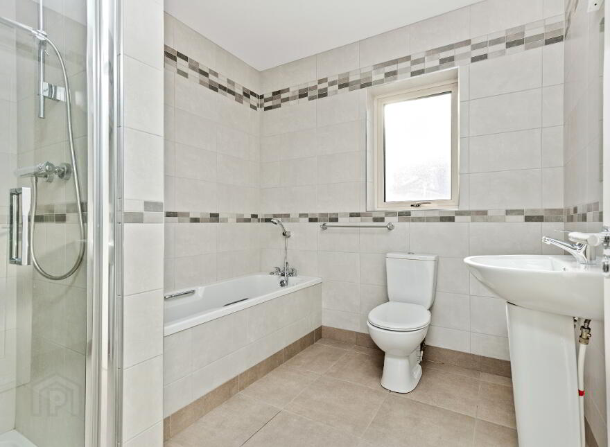 2 Ayresfield Row, Granges Road, Kilkenny, R95F58V