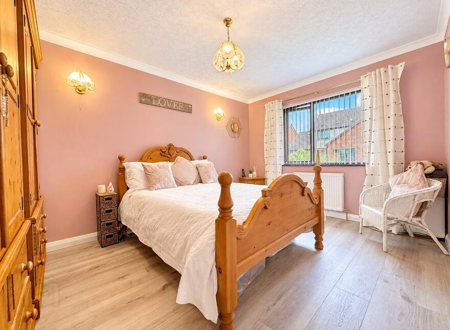 26 Harwood Gardens, Carrickfergus, BT38 7US
