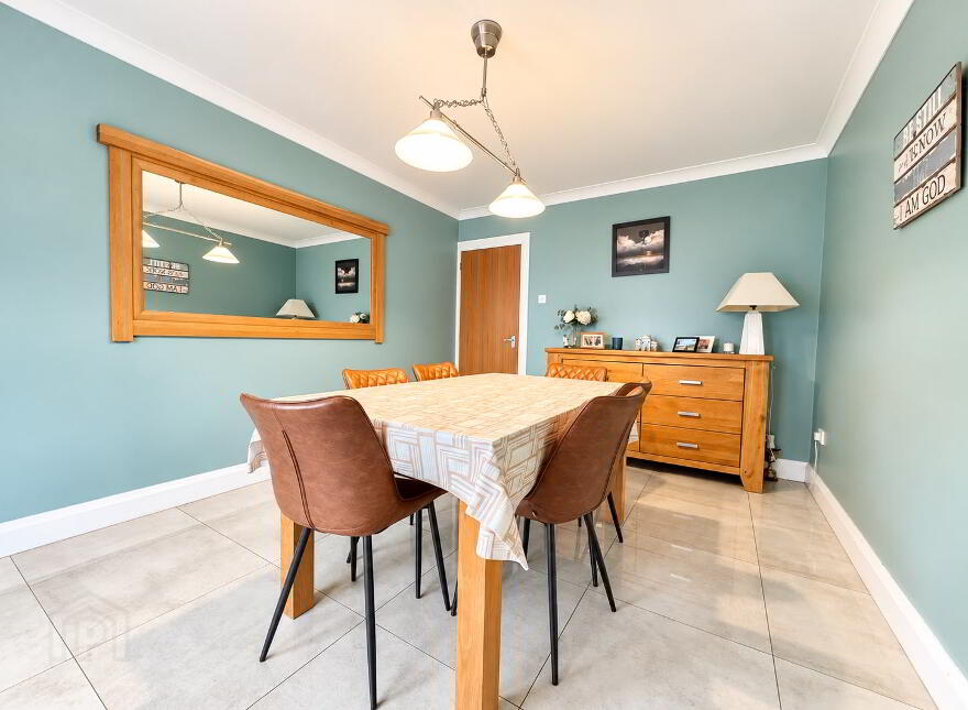 26 Harwood Gardens, Carrickfergus, BT38 7US