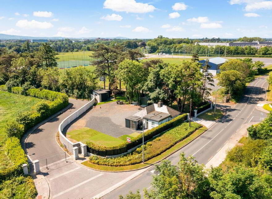 Gate Lodge Oatlands House, Oatlands, Carpenterstown, Carpenterstown, D15E08V