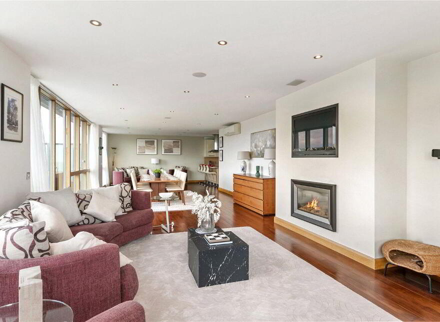 Apartment 16 Hazelbrook, Kilmacud Road Upper, Dundrum, Dundrum, D14A9C4
