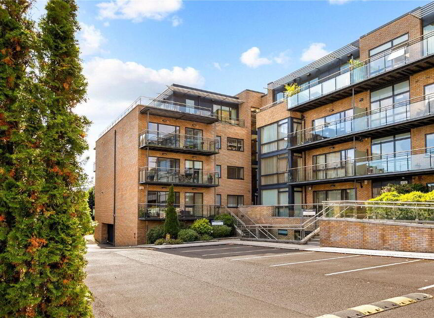 Apartment 16 Hazelbrook, Kilmacud Road Upper, Dundrum, Dundrum, D14A9C4