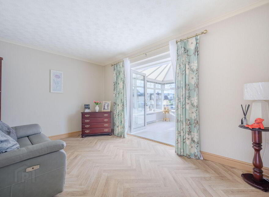 1 Fernbank Close, Bangor, BT19 6ZE