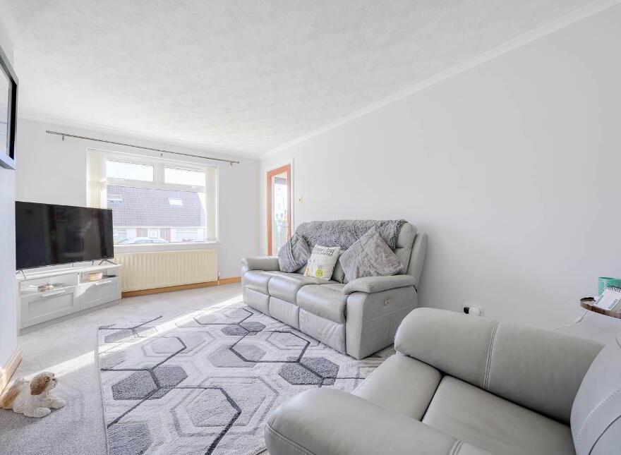 1 Fernbank Close, Bangor, BT19 6ZE