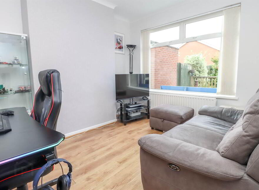 8 Wanstead Road, Dundonald, Belfast, BT16 2EJ