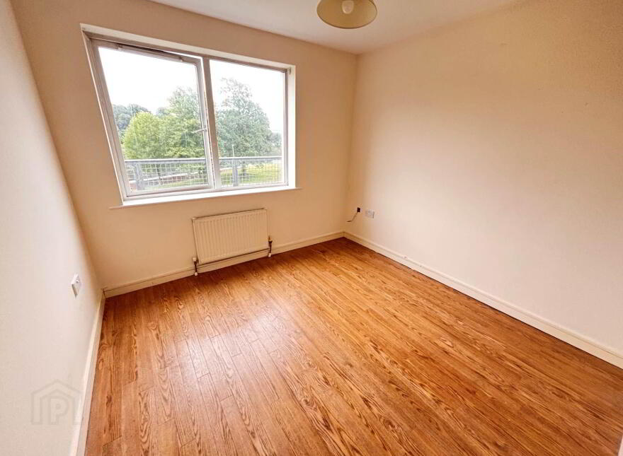 17 Riverview Apartments, Artana Street, Belfast, BT7 2FF