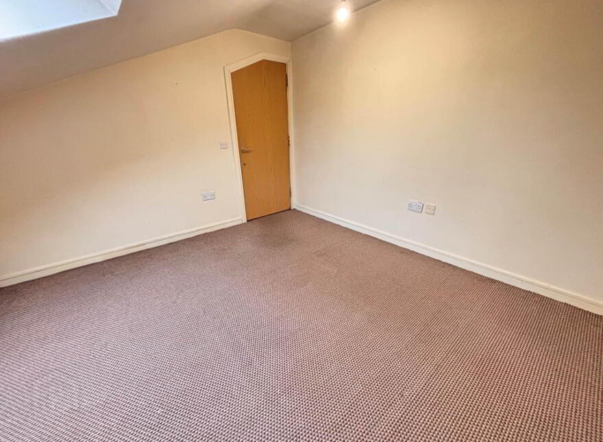 17 Riverview Apartments, Artana Street, Belfast, BT7 2FF