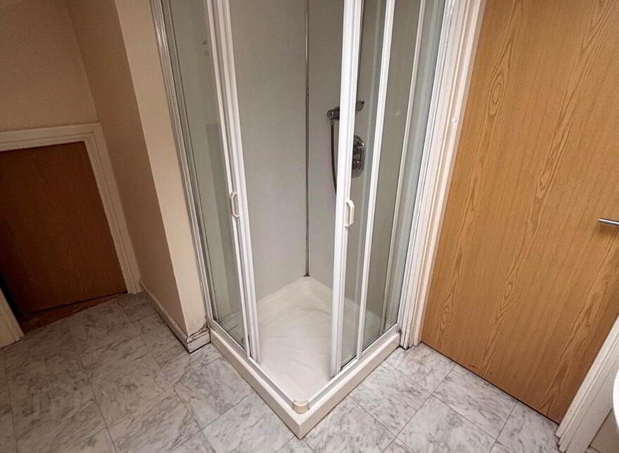 17 Riverview Apartments, Artana Street, Belfast, BT7 2FF