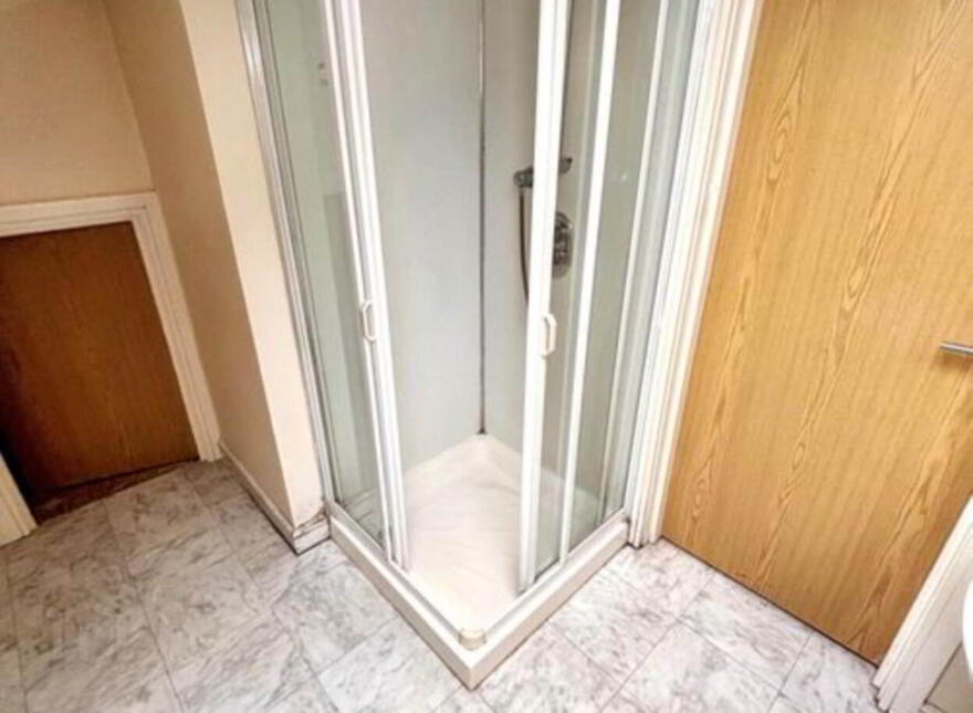 17 Riverview Apartments, Artana Street, Ormeau, Belfast, BT7 2FF