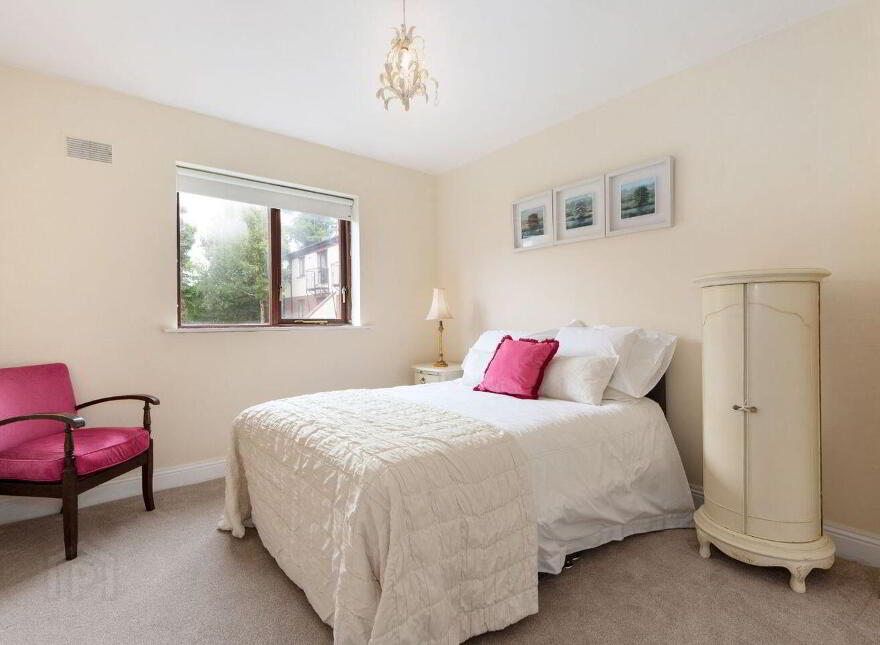 Apartment 11 Monkstown Square, Monkstown Avenue, Monkstown, A94NY79