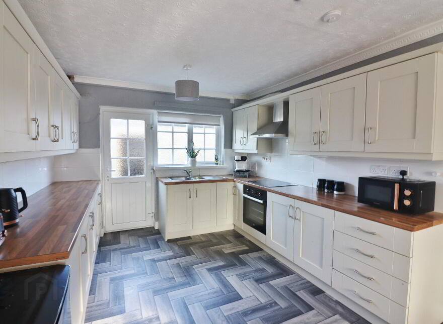 39 Killough Gardens, Lurgan, BT66 8PL