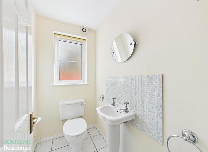 12 Station Square, Helens Bay, BT19 1TN