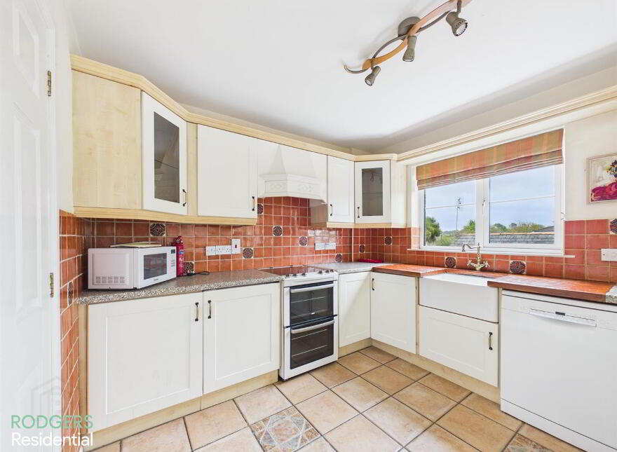 12 Station Square, Helens Bay, BT19 1TN